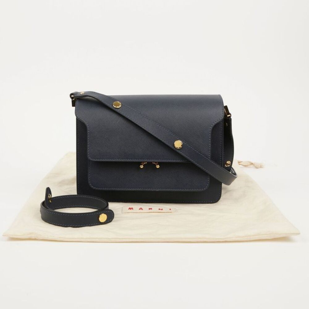 Trunk Medium Shoulder Bag